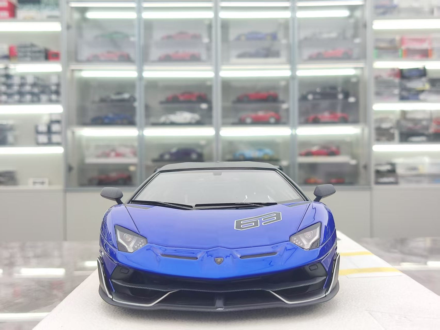 MAKEUP 1/18 Lamborghini SVJ 63 Blue Limited Edition Car Model EML027B