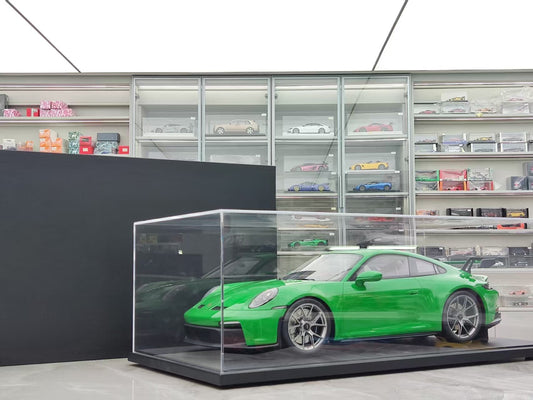 GT Spirit 1/8 Porsche 911 [992] GT3 Green GTS801601