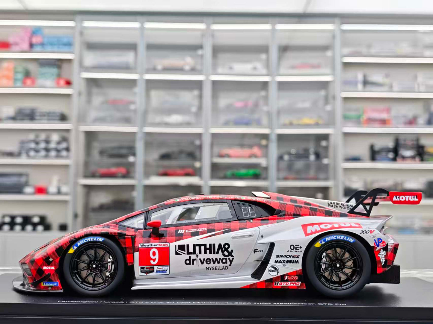Topspeed 1/18 Lamborghini Huracan GT3 EVO2 #9 Pfaff Motorsports TS0625