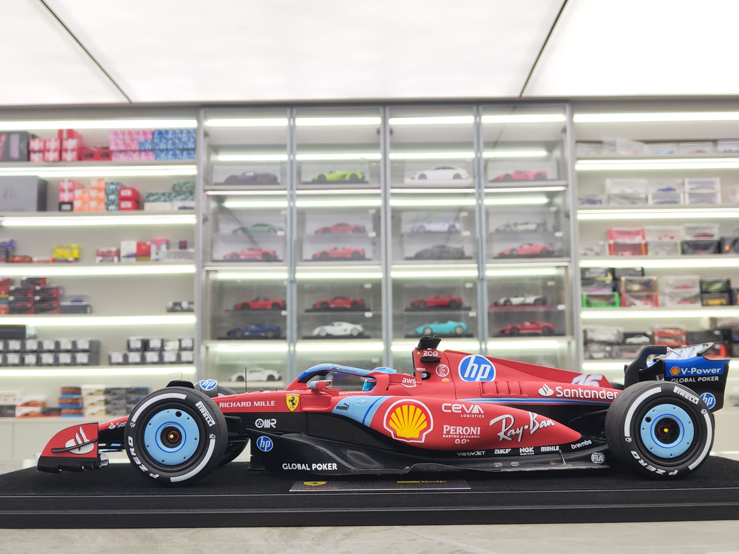Looksmart 1/18 Ferrari SF-24 2024 Miami Grand Prix third place No. 16 Leclerc F1 model car ornaments LS18F1061