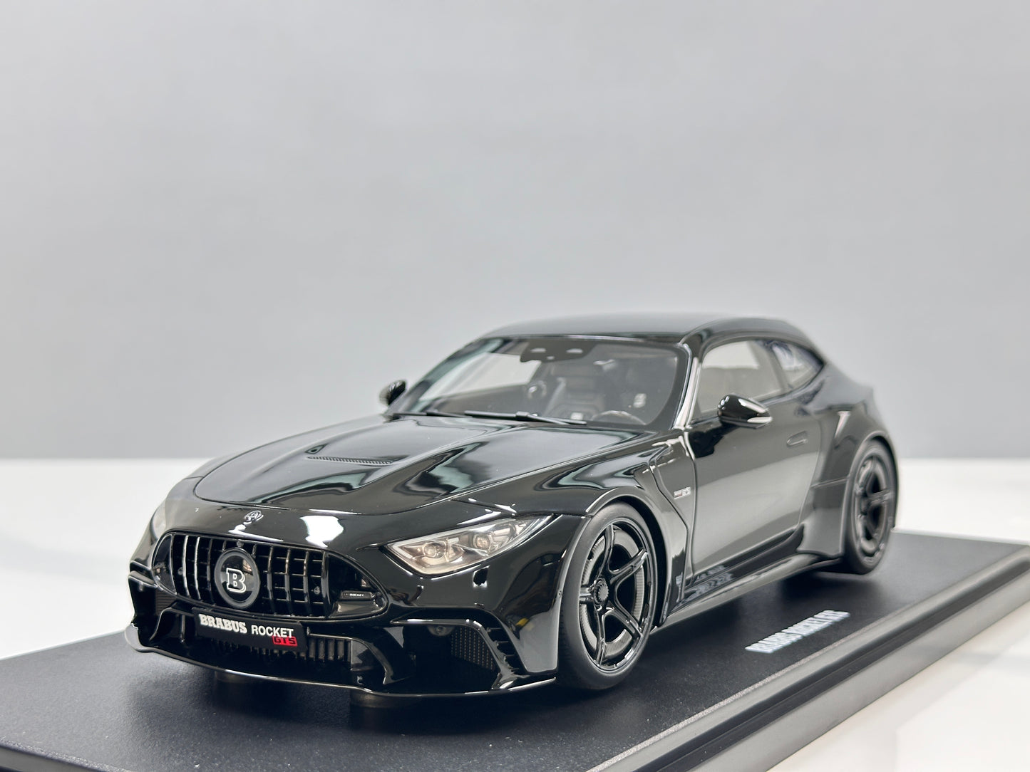 GT Spirit 1/18 Brabus Rockt GTS Black GT544