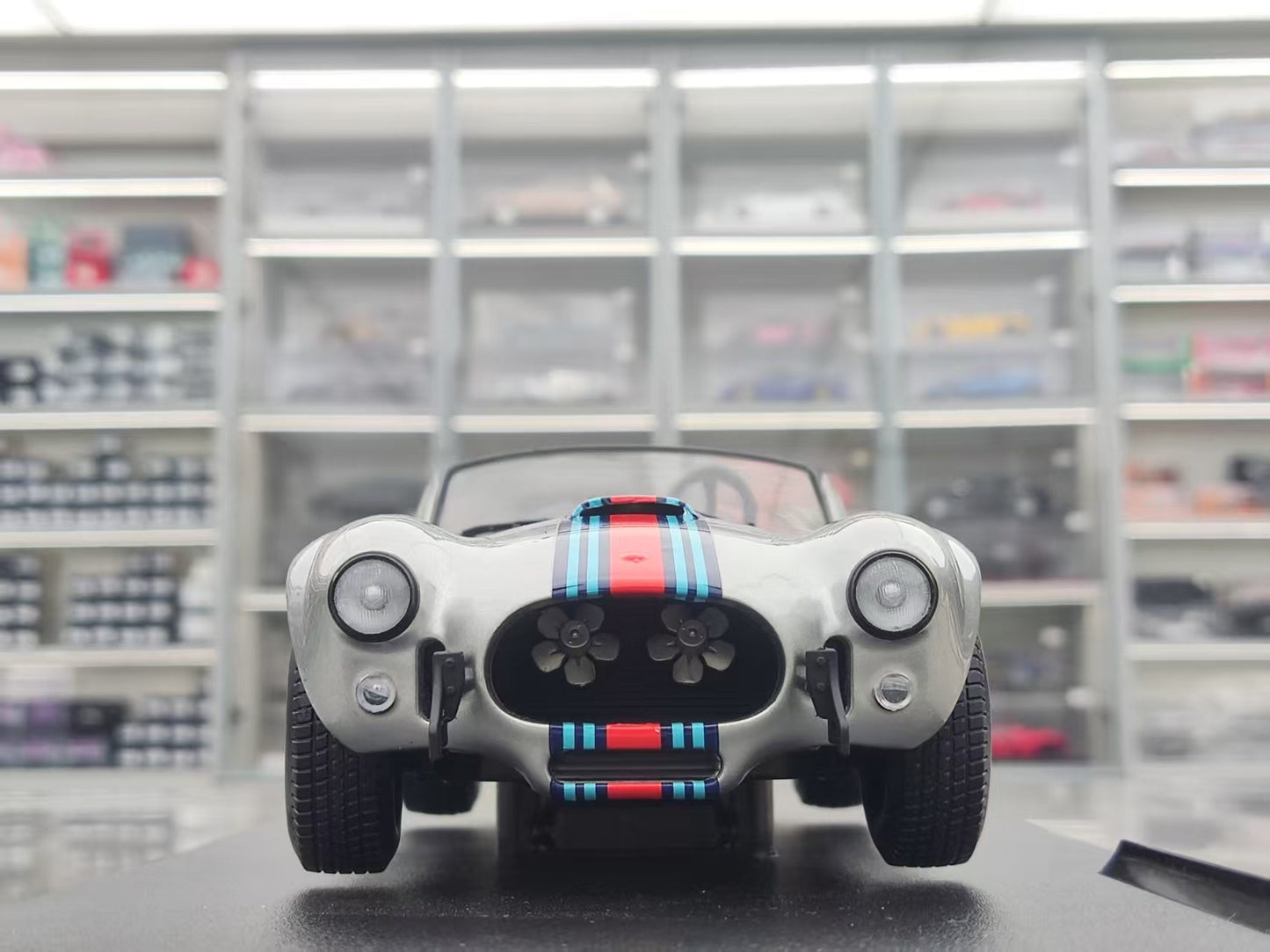 Solido 1/18 Ford Shelby Cobra 427 MKII Solido Works M Racing Silver S1804913