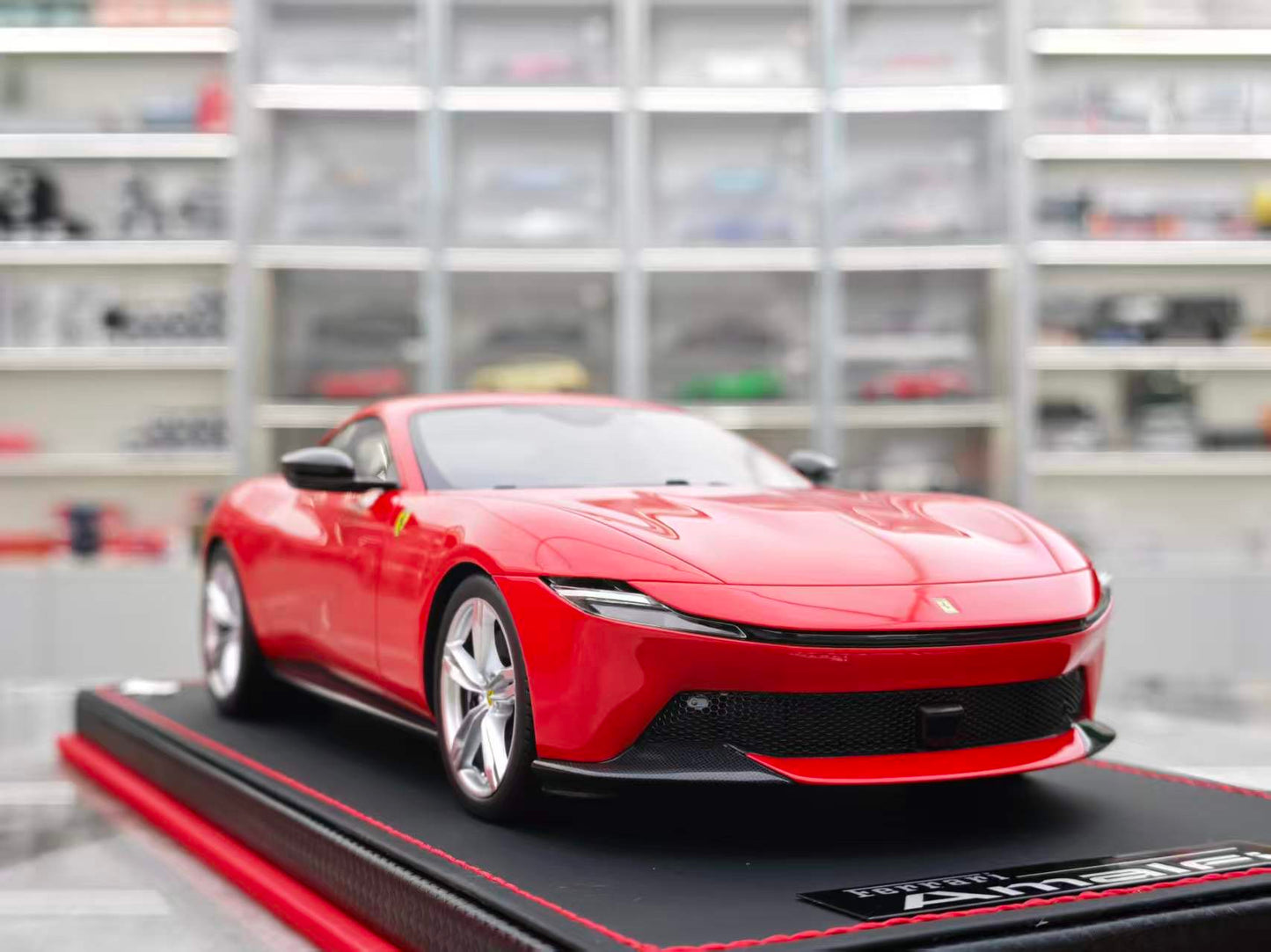MR 1/18 Ferrari Amalfi FE046E