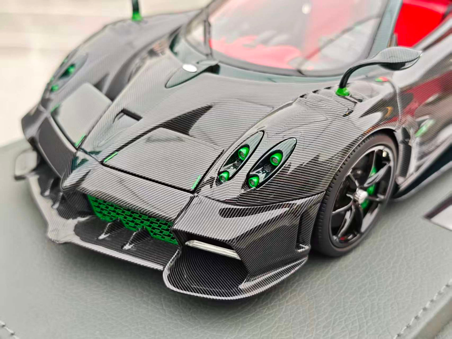 BBR 1/18 Pagani Imola Roadster Black Carbon Fiber P18250D