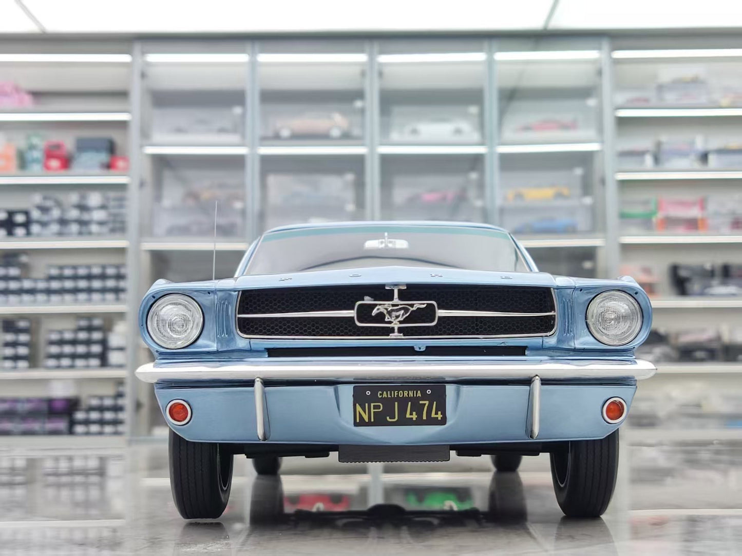 OTTO 1/12 Ford Mustang V8 Hardtop Silver Blue G089