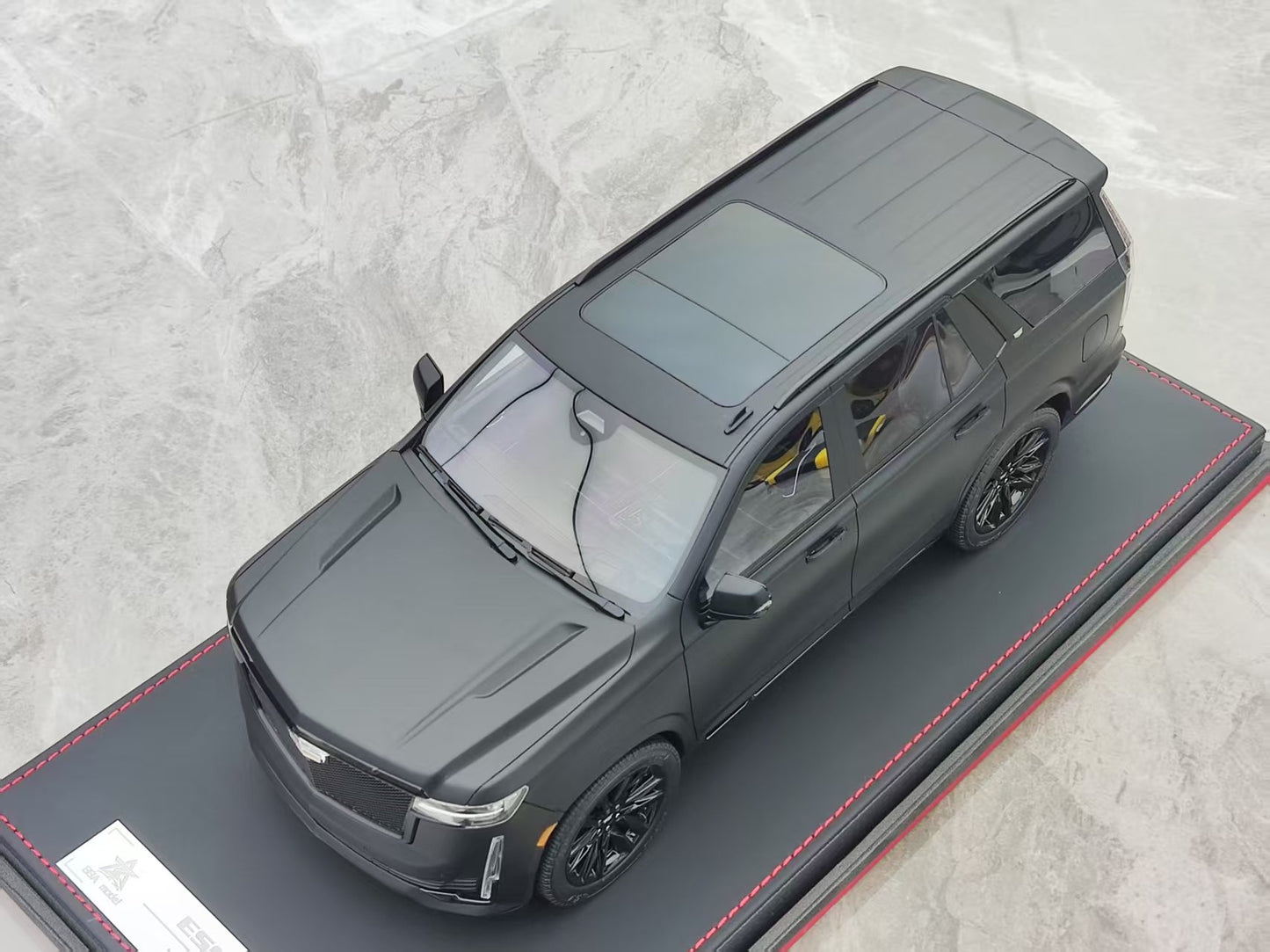 BBA MODEL 1/18 Cadillac Escalade Luxury Edition, Matte Black, BBA049