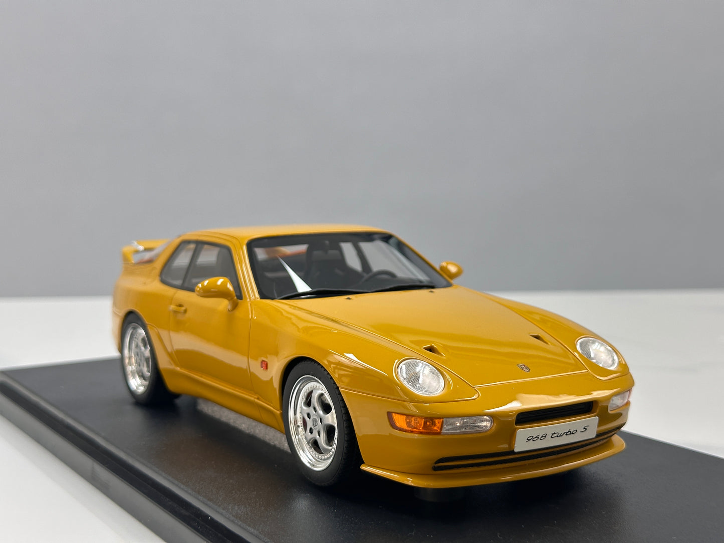 GT Spirit 1/18 Porsche 968 TURBOS Yellow GT947