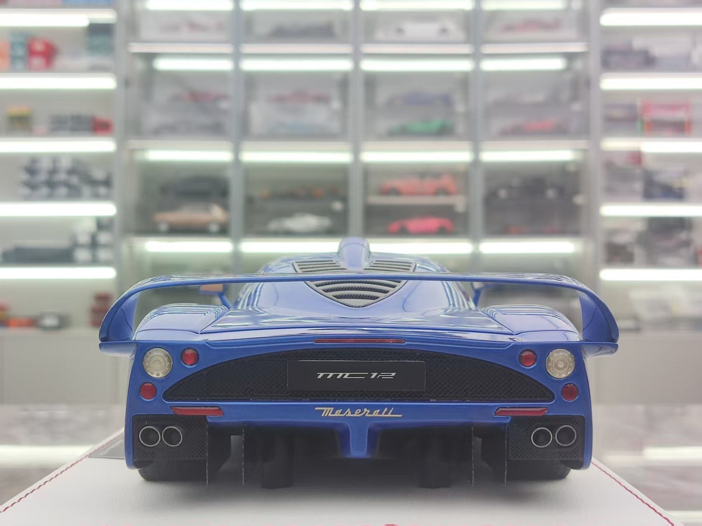 GL 1/18 Maserati MC12 Dark Blue Car Model JS-GL025