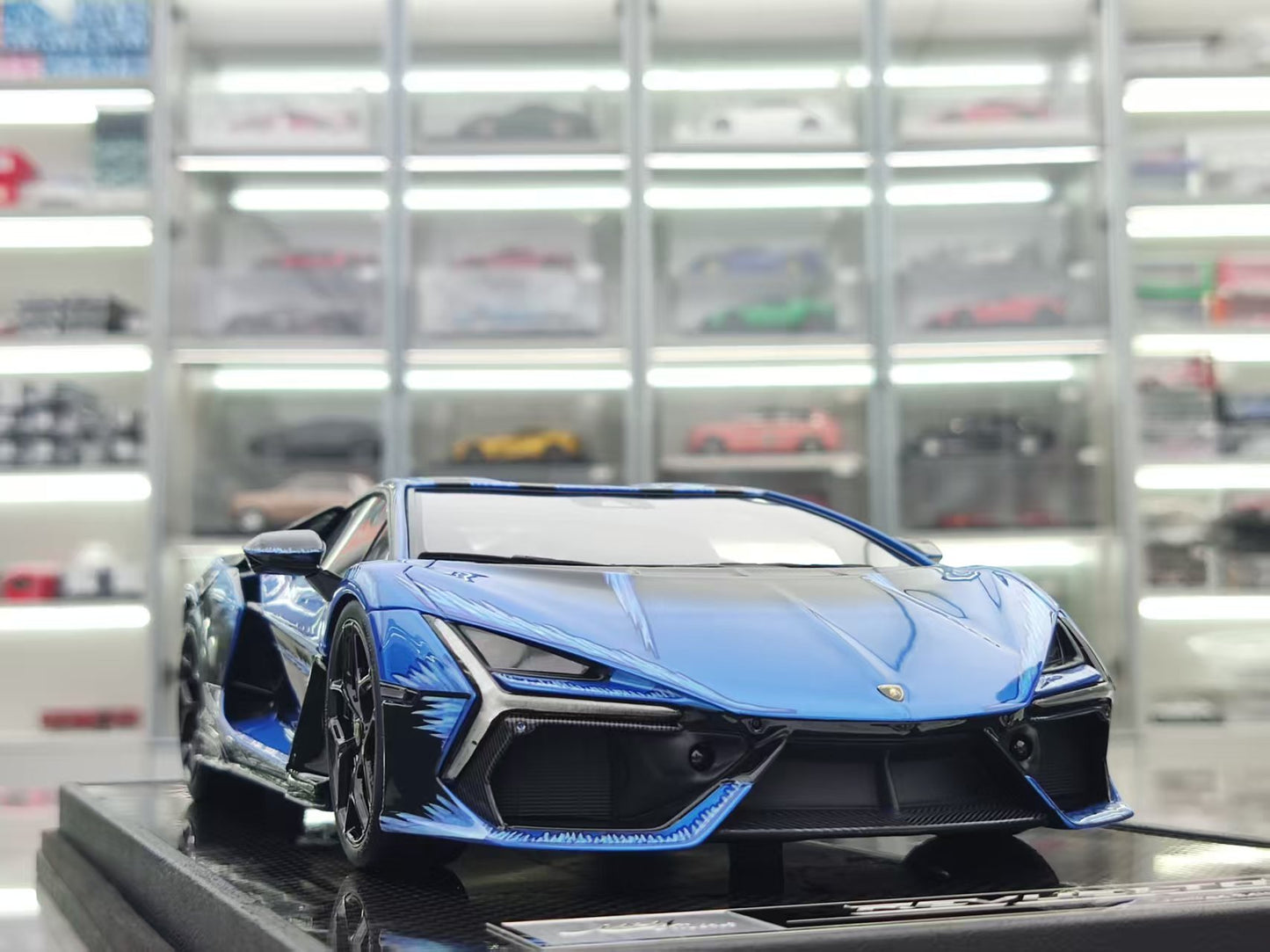 IVY 1/18 Lamborghini Revuelto Opera Unica 60th Anniversary Blue IVY233
