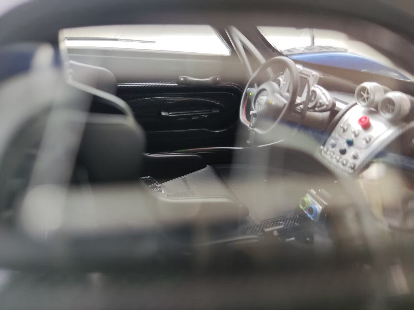 HH Model 1/18 Pagani Zonda R & Evolution Specials Safety Car HH565