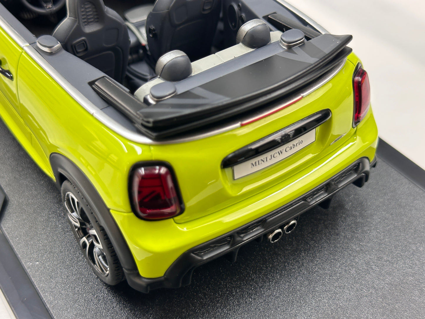 OTTO 1/18 MINI JCW CABRIO ZESTY Benedict Yellow OT1303