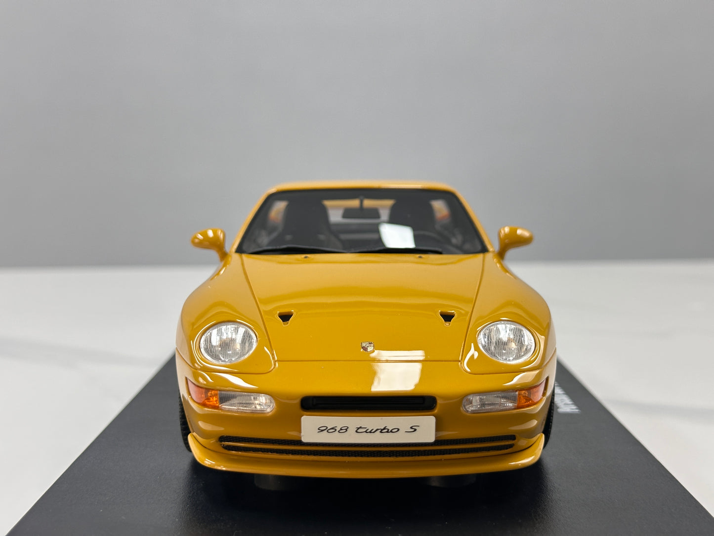 GT Spirit 1/18 Porsche 968 TURBOS Yellow GT947