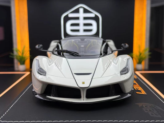 BBR 1/18 Ferrari LaFerrari Aperta Avus White 03/24 DDJ021