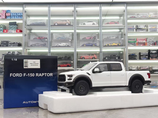 AUTO Art 1/18 Ford F-150 RAPTOR SUPERCREW 2019 White 72946