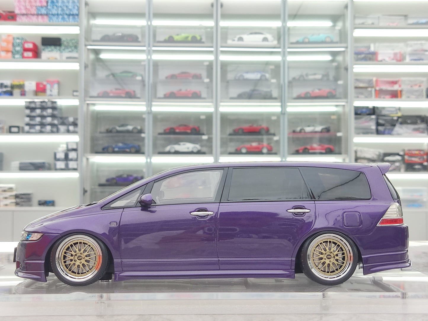Focal Horizon 1/18 Honda Odyssey Simulation Resin Car Model Collection JM-SH001