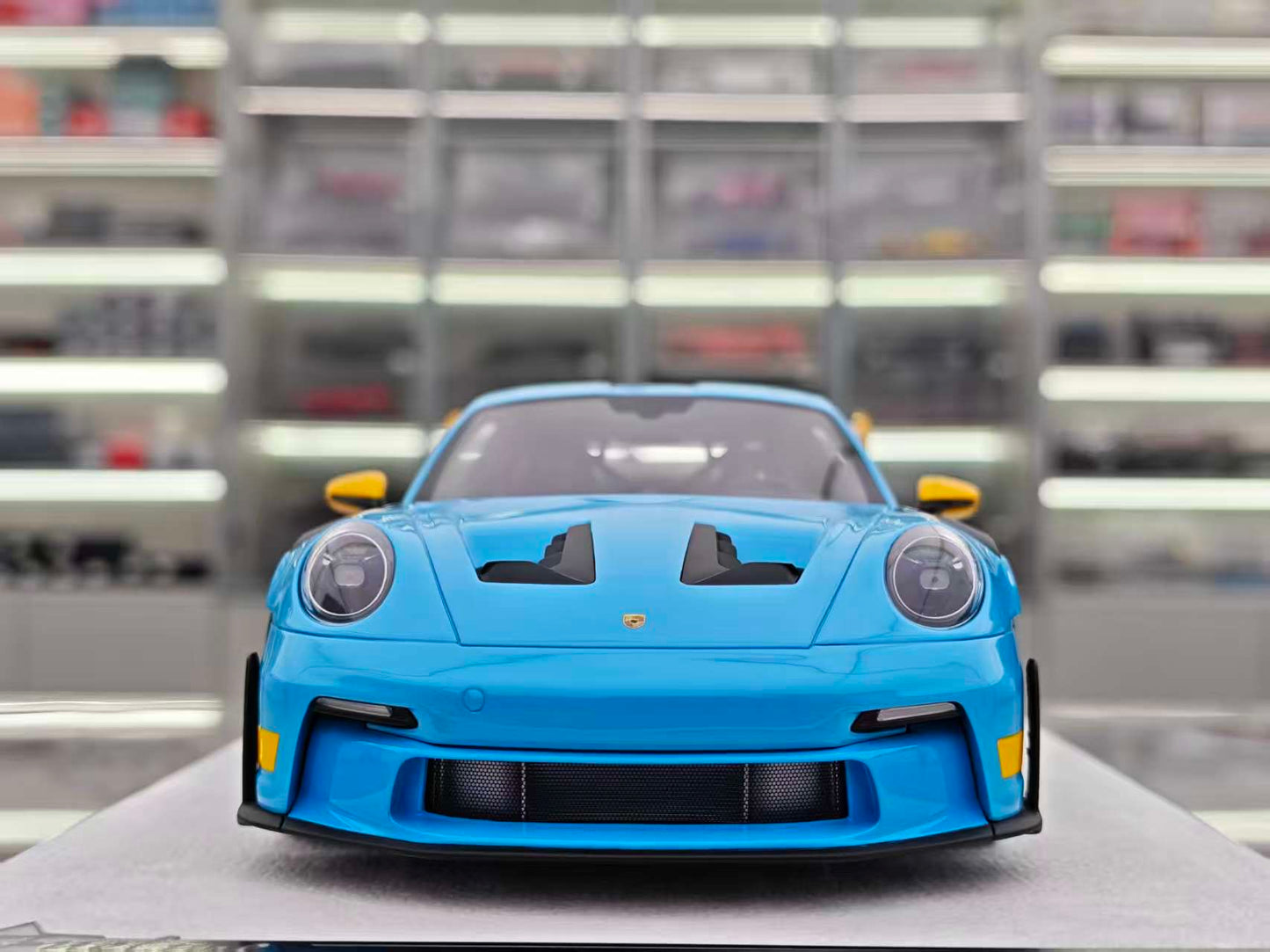 FuelMe 1/18 Porsche 992 GT3RS River Blue FM18009LM-11