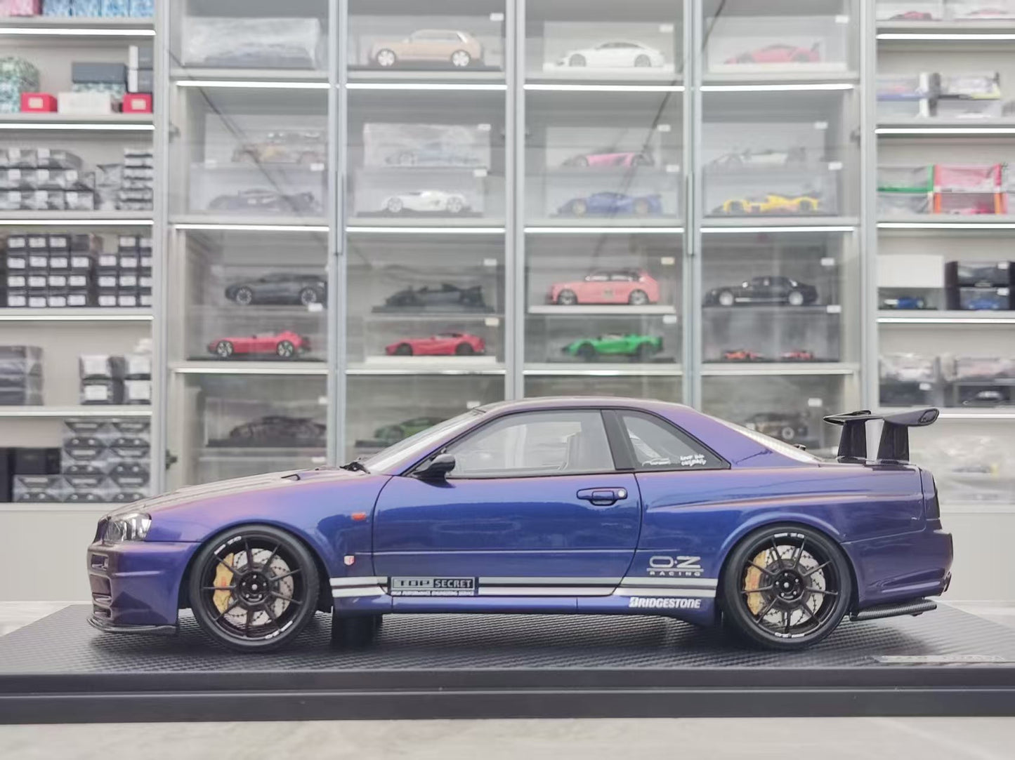 Ignition Model 1/18 Nissan TOP SECRET 34GT-R (BNR34) Metallic Purple IG3850