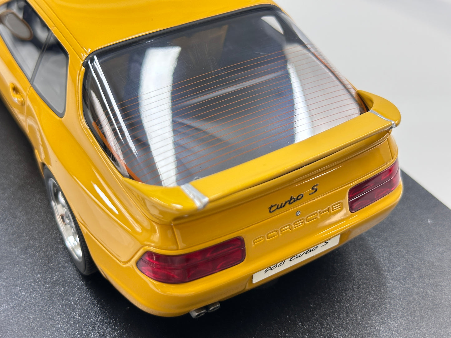 GT Spirit 1/18 Porsche 968 TURBOS Yellow GT947