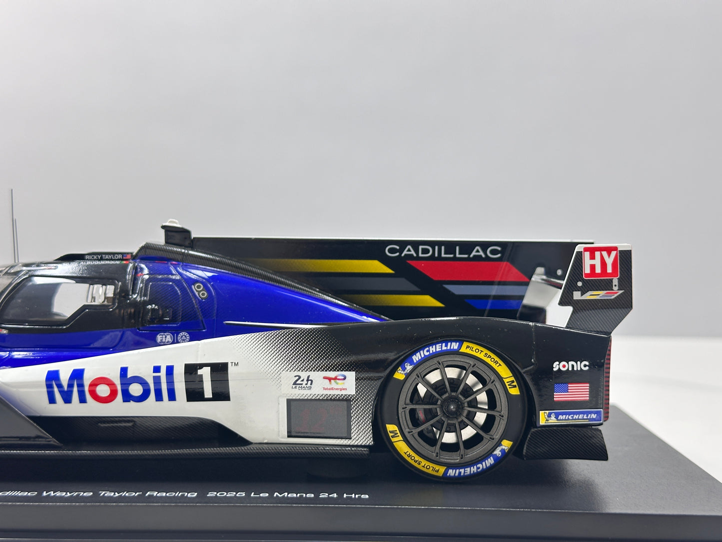 Topspeed 1/18 Cadillac V-Series.R #101 Cadillac Wayne Taylor Racing – Blue Livery (TS0643)