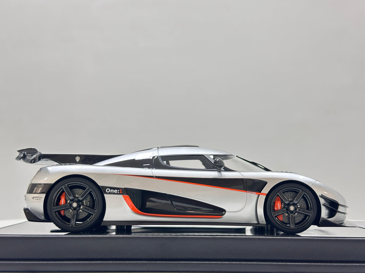 VMB 1/18 Koenigsegg ONE 1 Silver VMB058