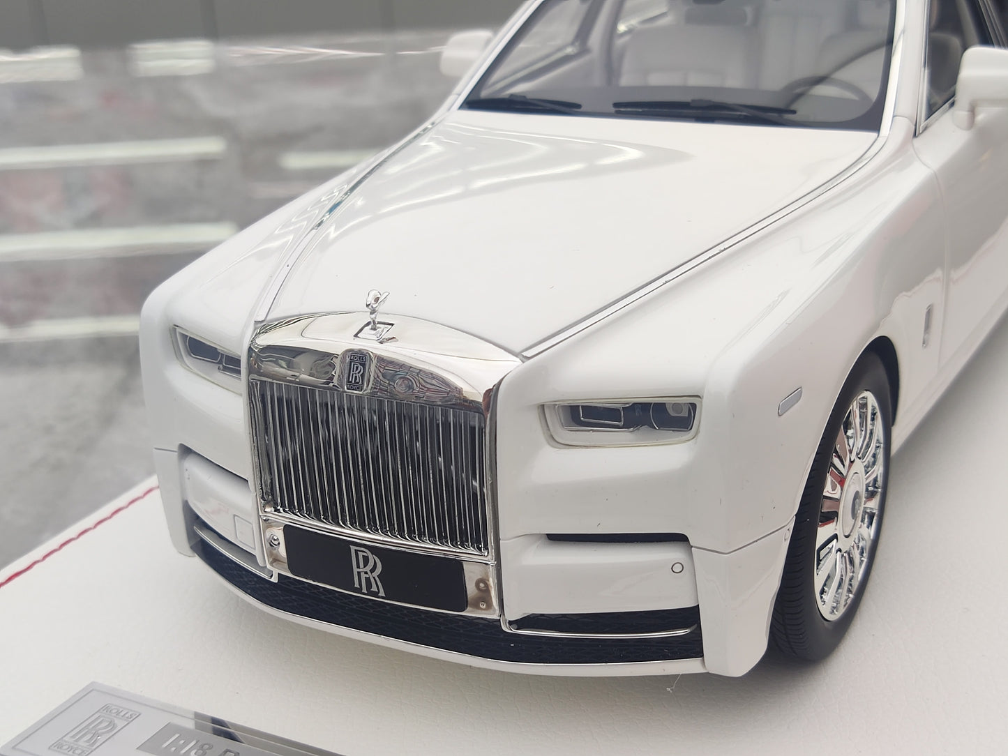 SC 1/18 Rolls-Royce Phantom VIII White Simulated Car Model JS-SC002