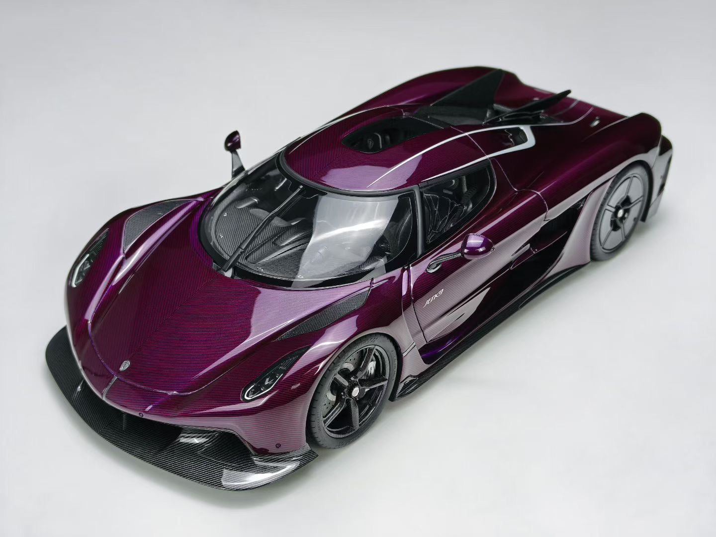 Frontiart 1/18 Koenigsegg Jesko Absolute Edition Carbon Purple