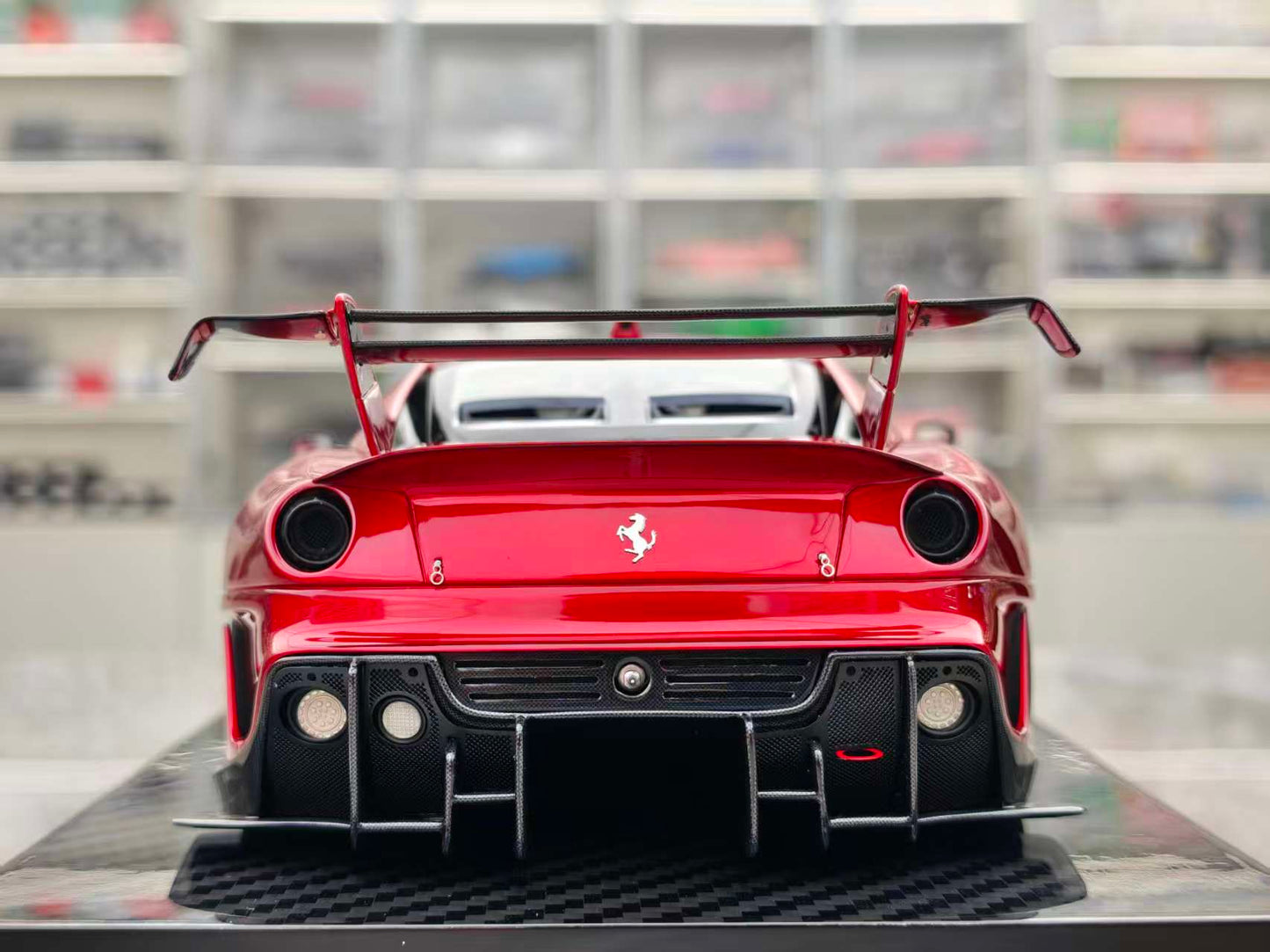 CE 1/18 Ferrari 599xx Evo Red CE003