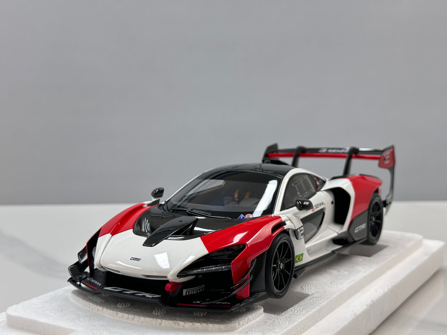 LCD 1/18 McLaren Senna GTR Red and White LCD18016-RW