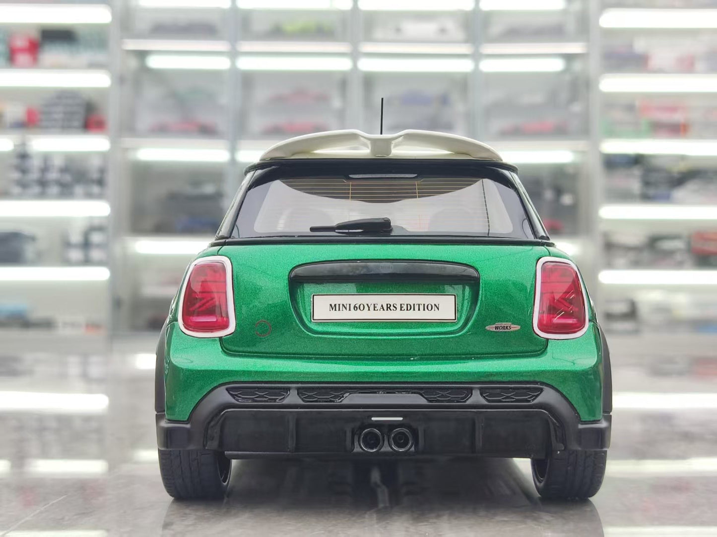 OTTO 1/18 MINI COOPER F56 JCW BRITISH RACING Green Resin Model OT1098