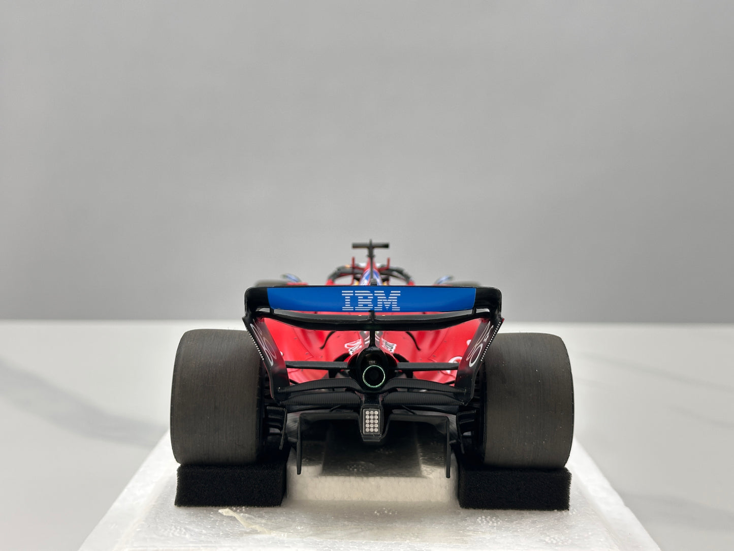 BBR 1/18 Ferrari SF-23 #44 Red BBR2318T44