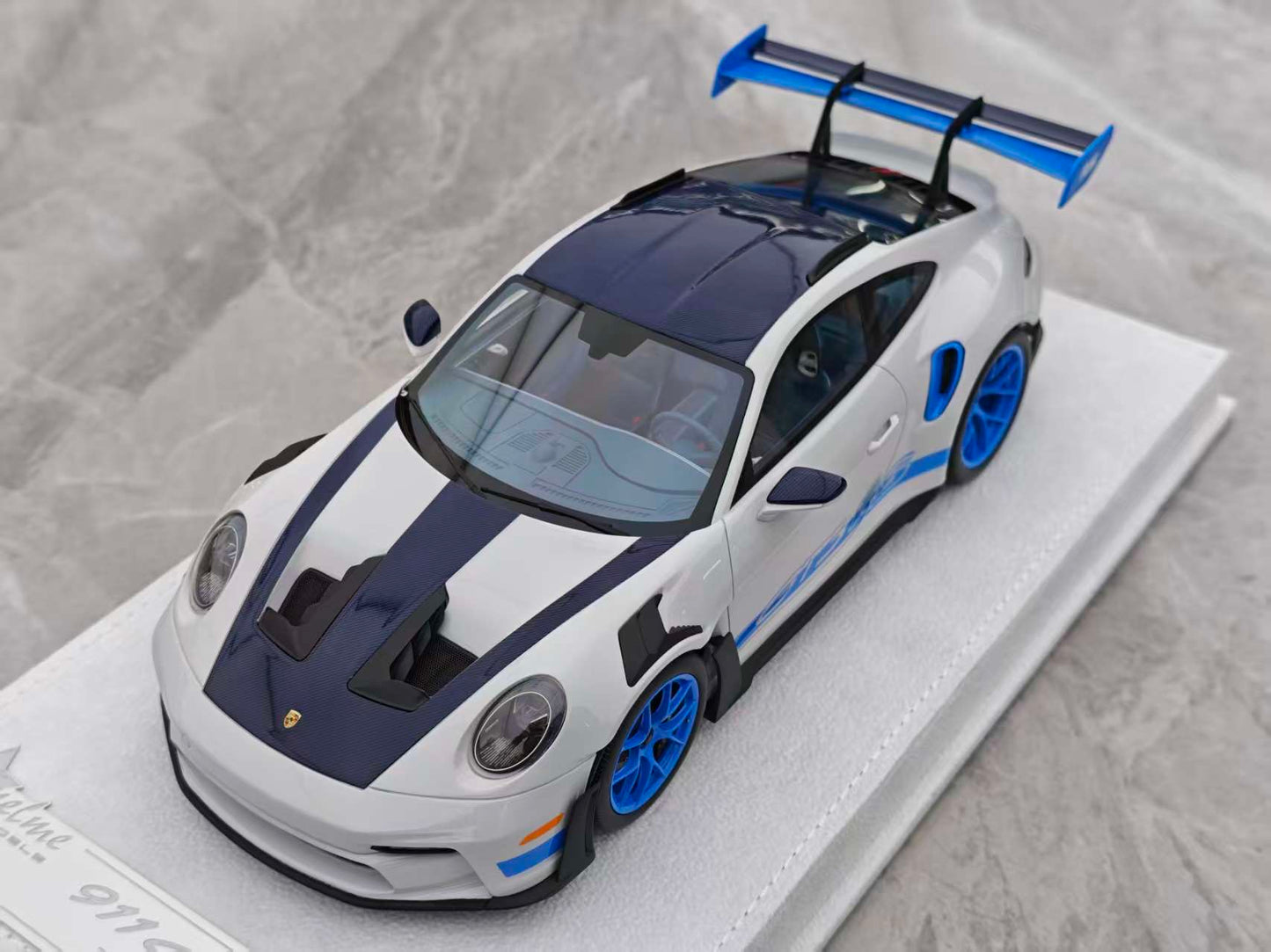 FuelMe 1/18 Porsche 992 GT3RS Grey FM18010LM-19