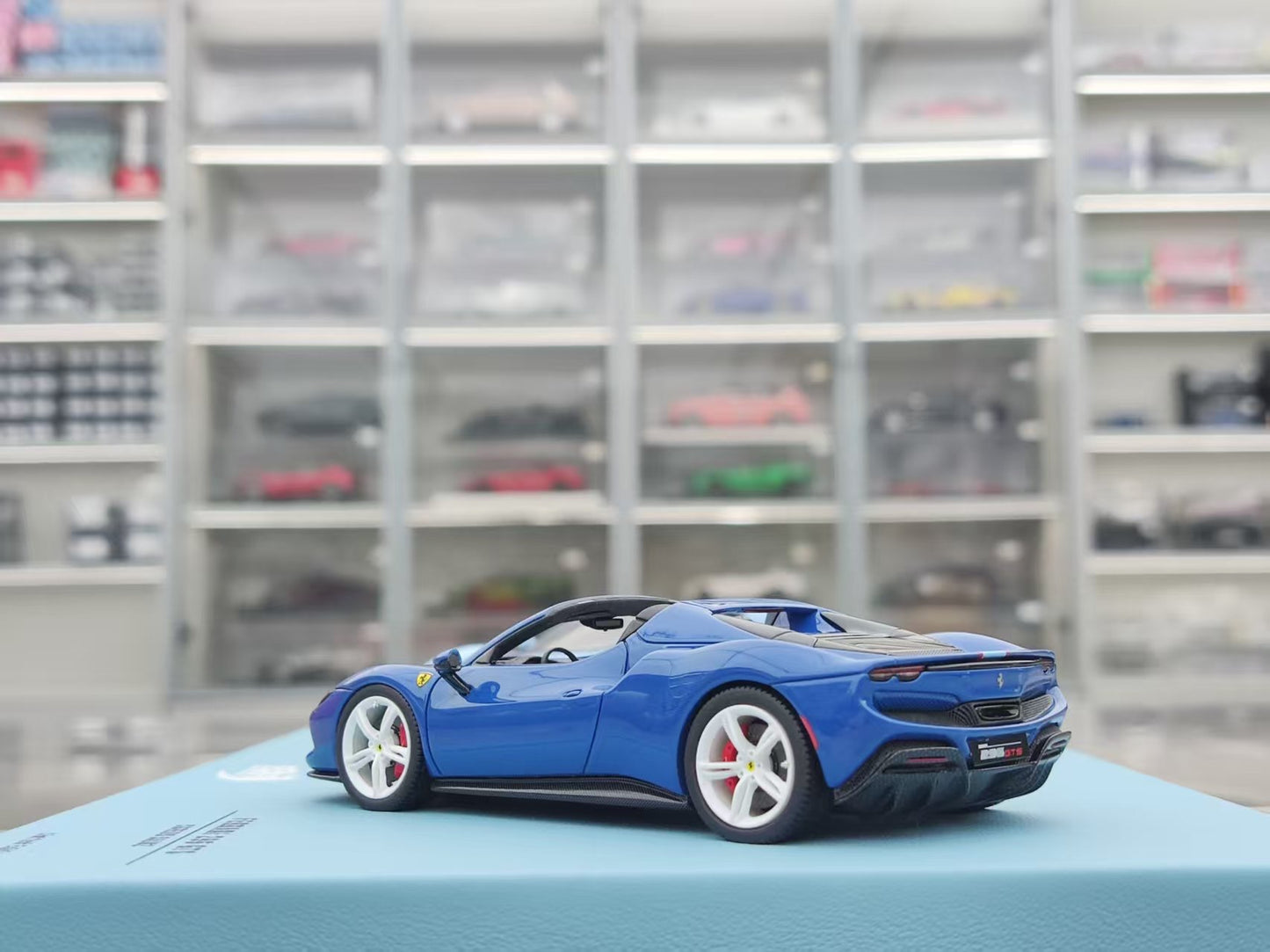 BBR 1/43 Ferrari 296 GTS Double Car Set Special Edition, Blue EMP112EX