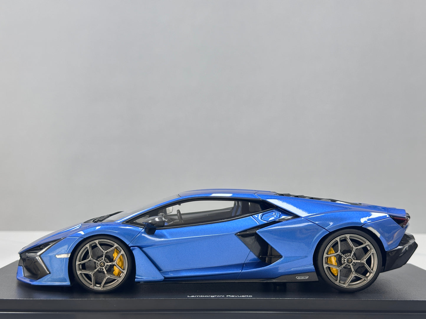 Topspeed 1/18 Lamborghini Revuelto Blue TS0619