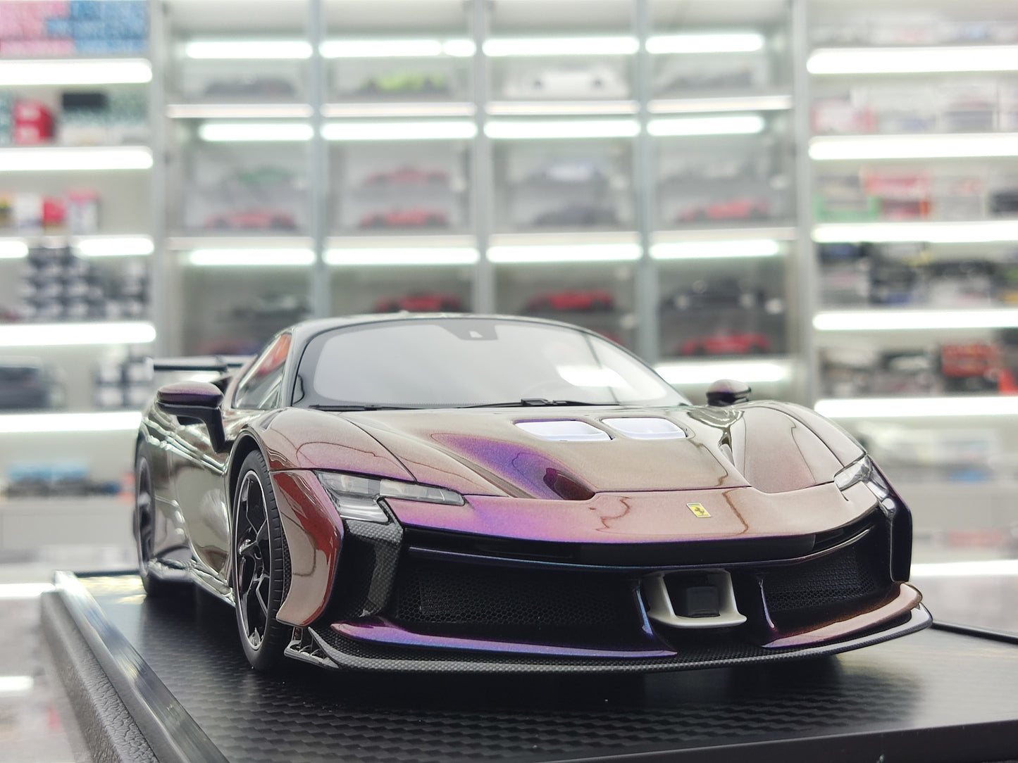 BBR 1/18 Ferrari SF90 XX Stradale Color-Changing Purple Resin Car Model P18237CHA1