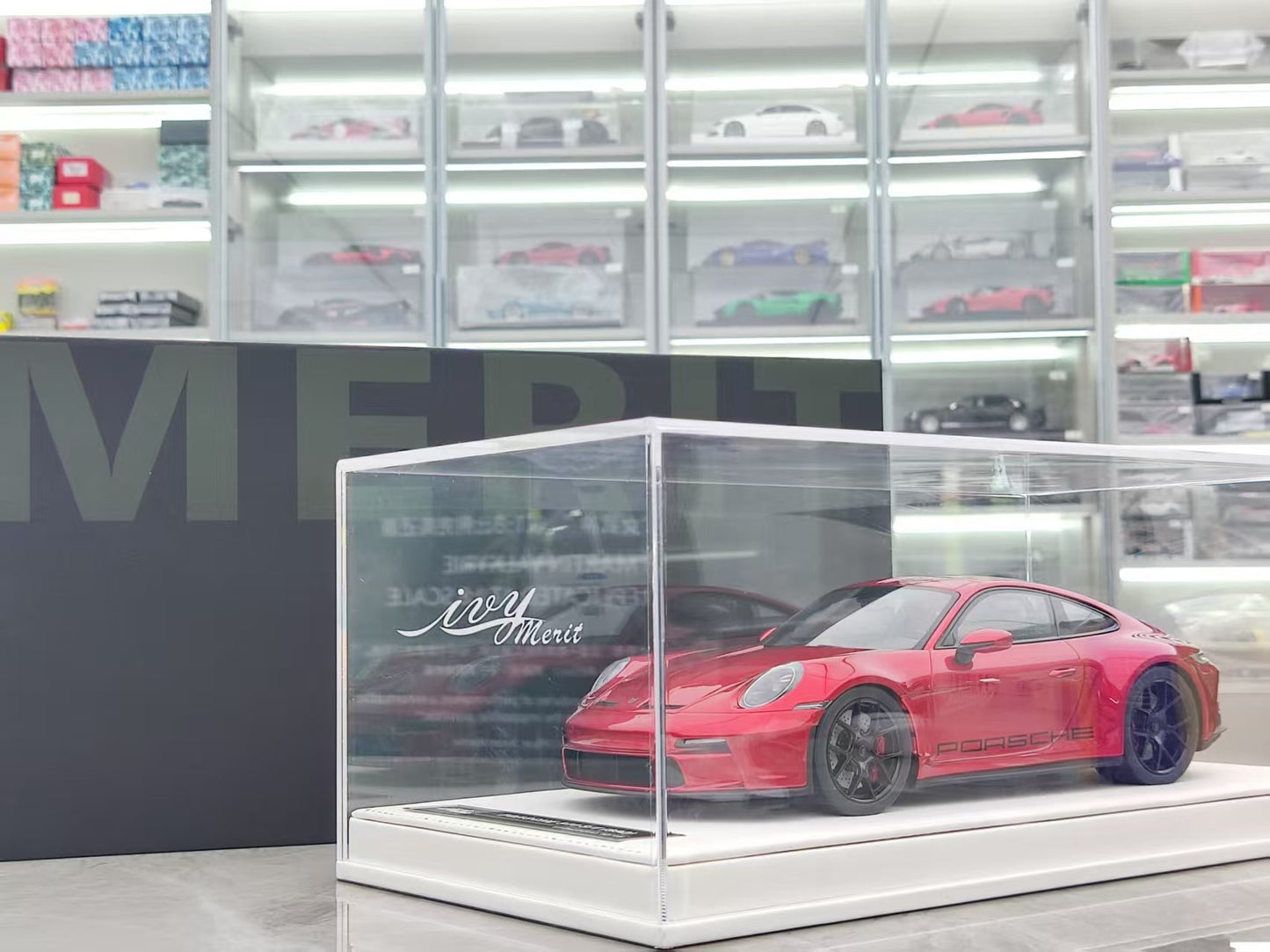 IVY 1/18 Porsche 911 S/T (992) Limited Edition Car Model Birthday Gift