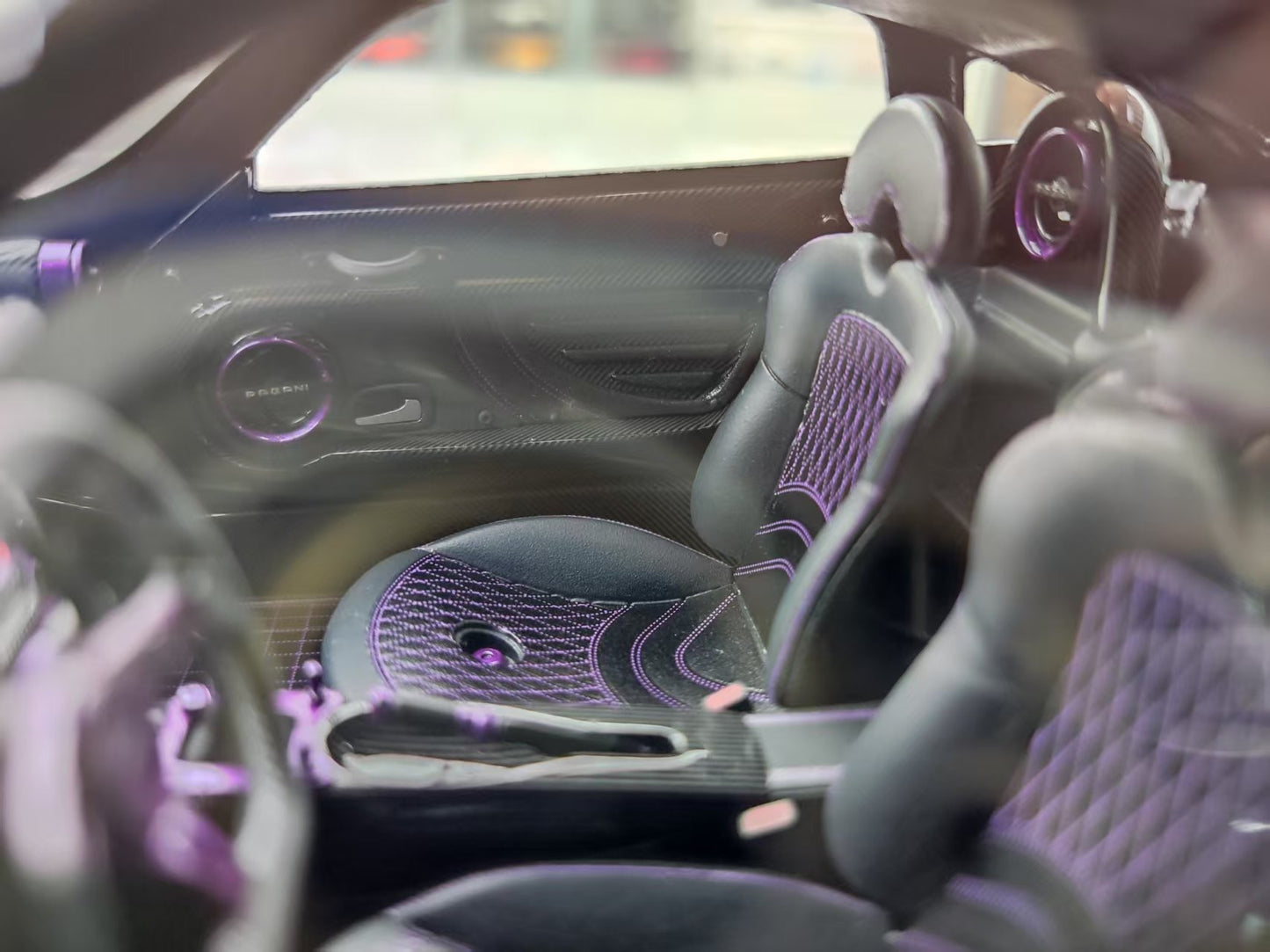 HH Model 1/18 Pagani Zonda Specials LH HH550