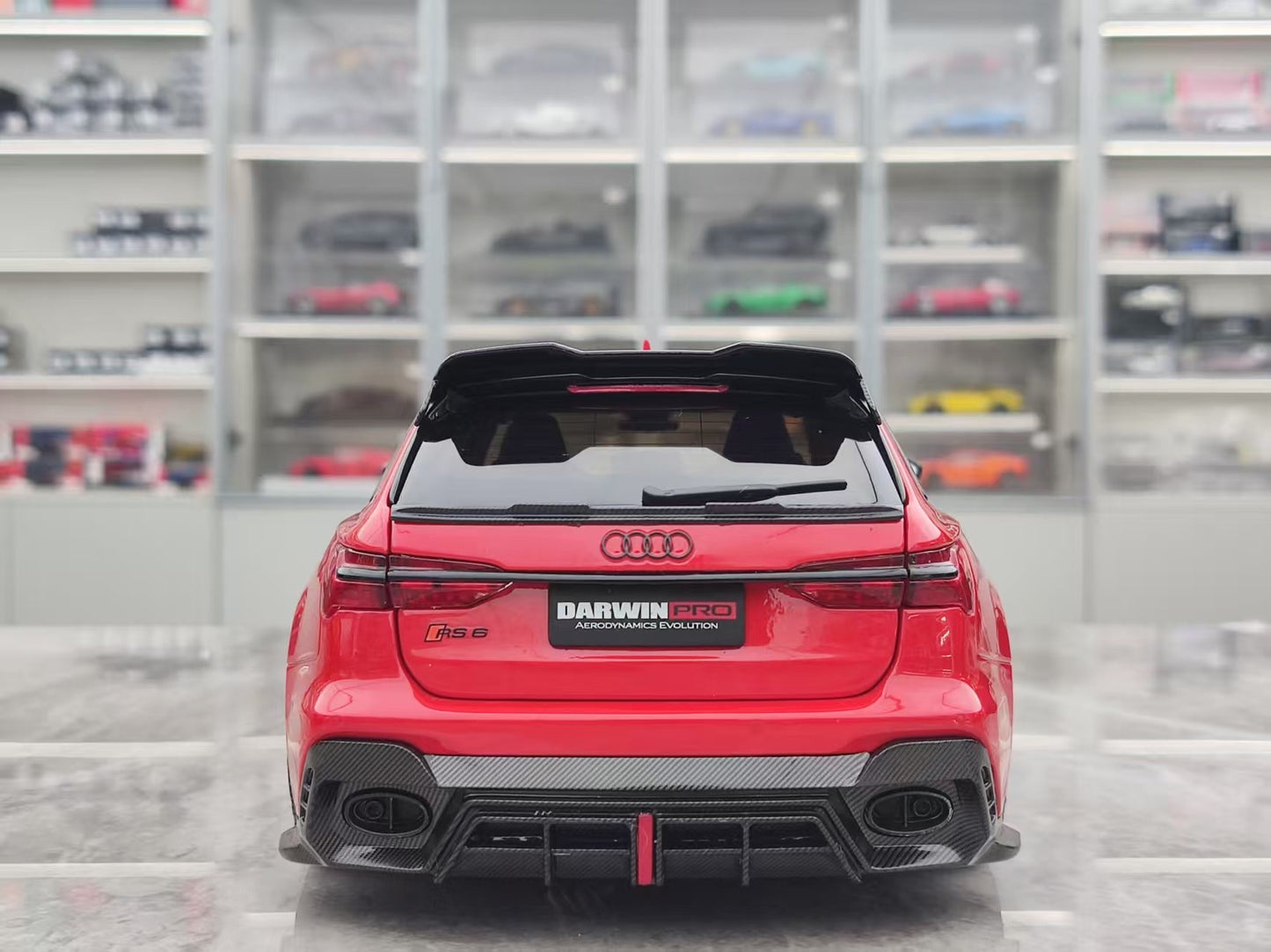 Kilo Works 1/18 Audi RS6 Red KW021