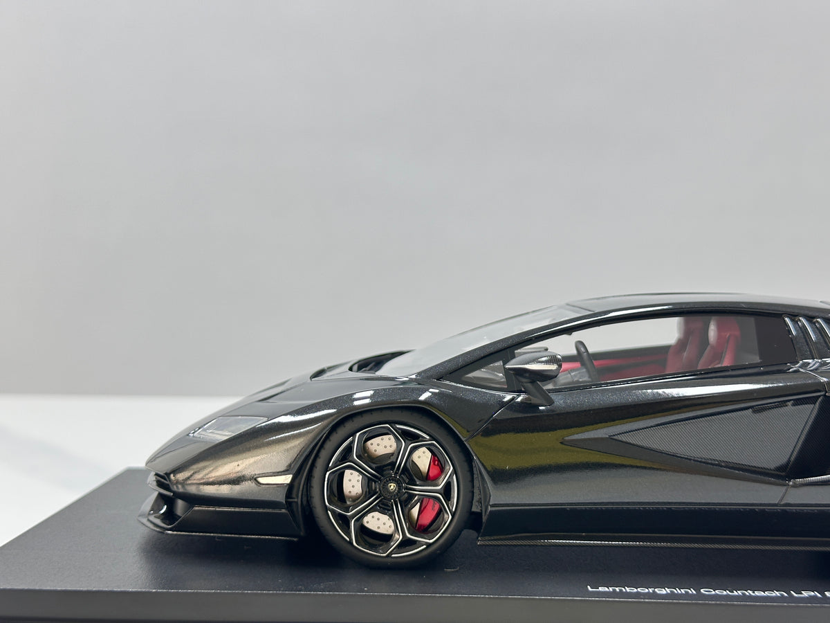 TopSpeed 1/18 Lamborghini Countach LPI 800-4 Black TS0440