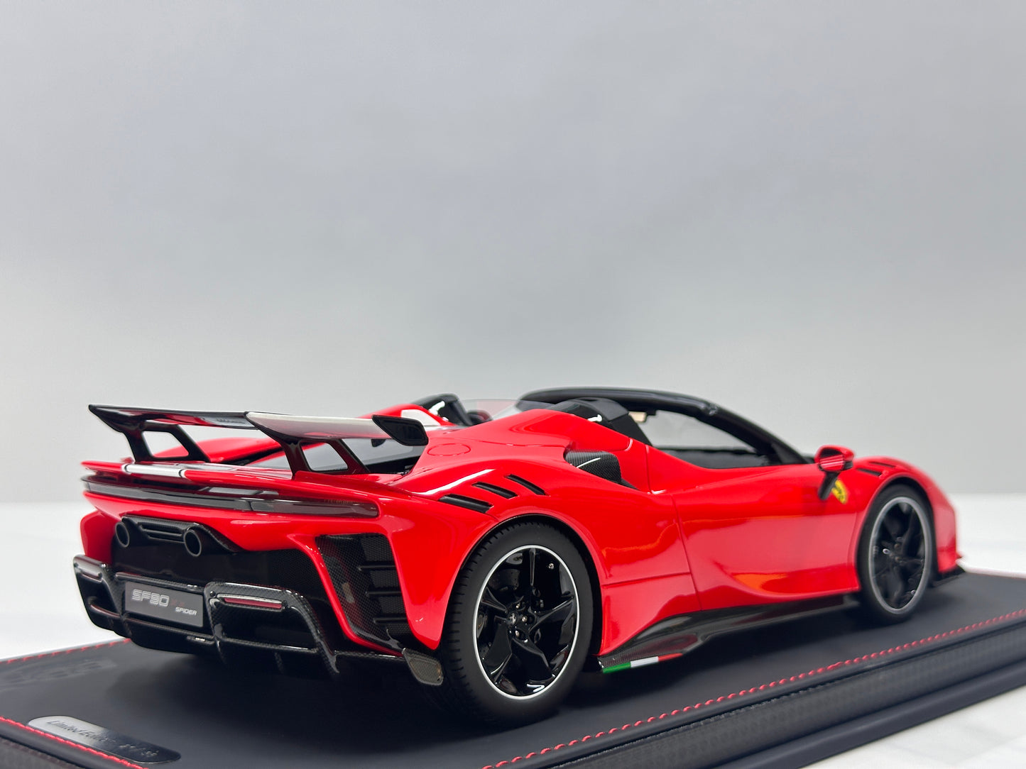 BBR 1/18 Ferrari SF90 XX Spider Red/White Livery P18238Q