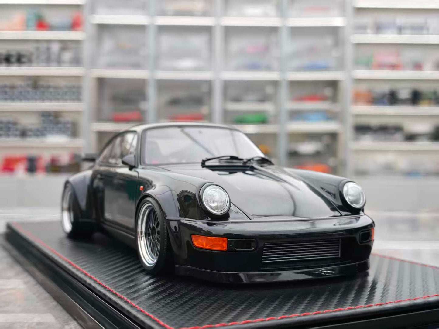 IG 1/18 Porsche Blackbird (964) Black Bayfront IG3593