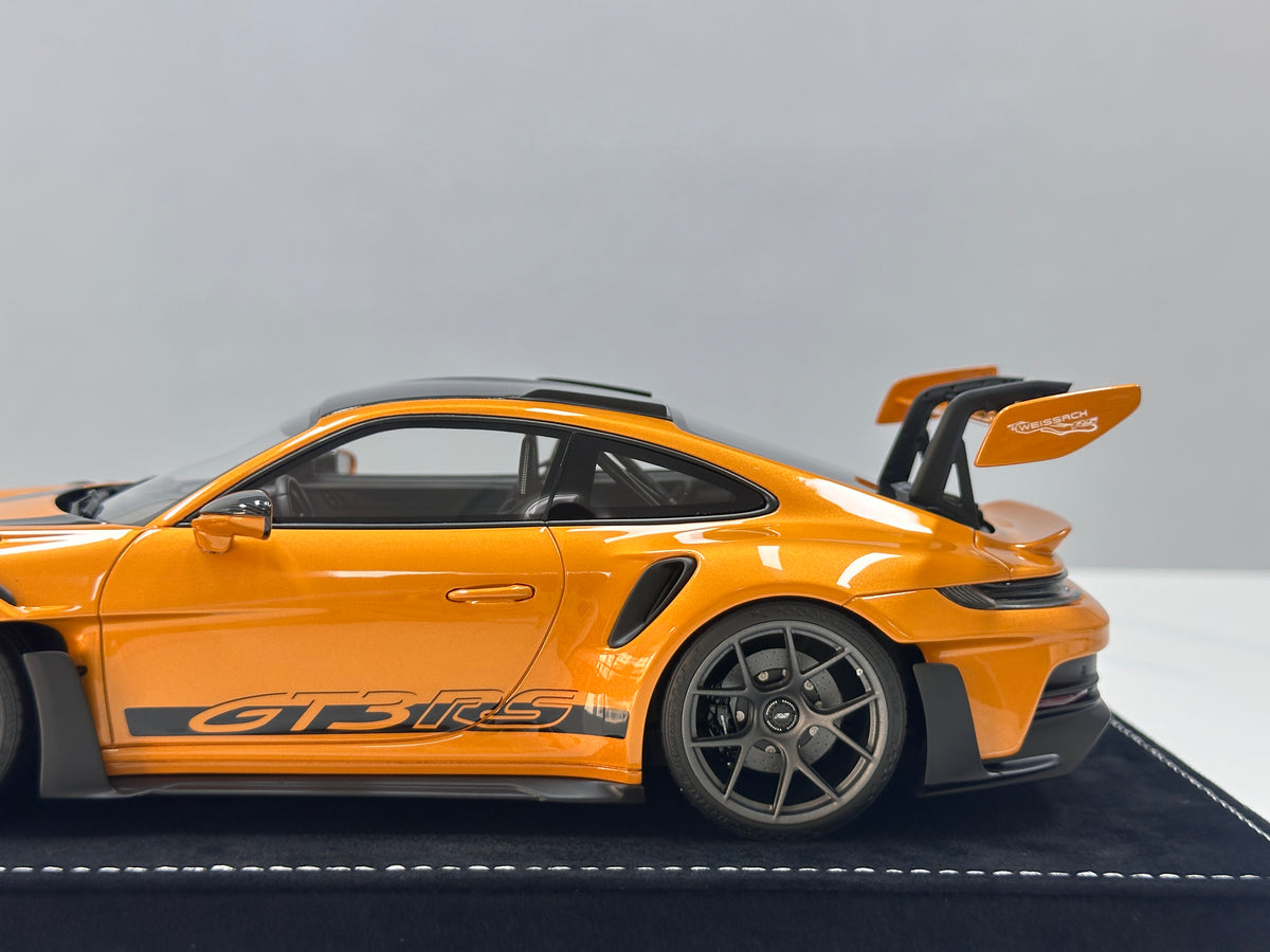 HH Model 1/18 Porsche 992 GT3 RS Volcano Orange HH729