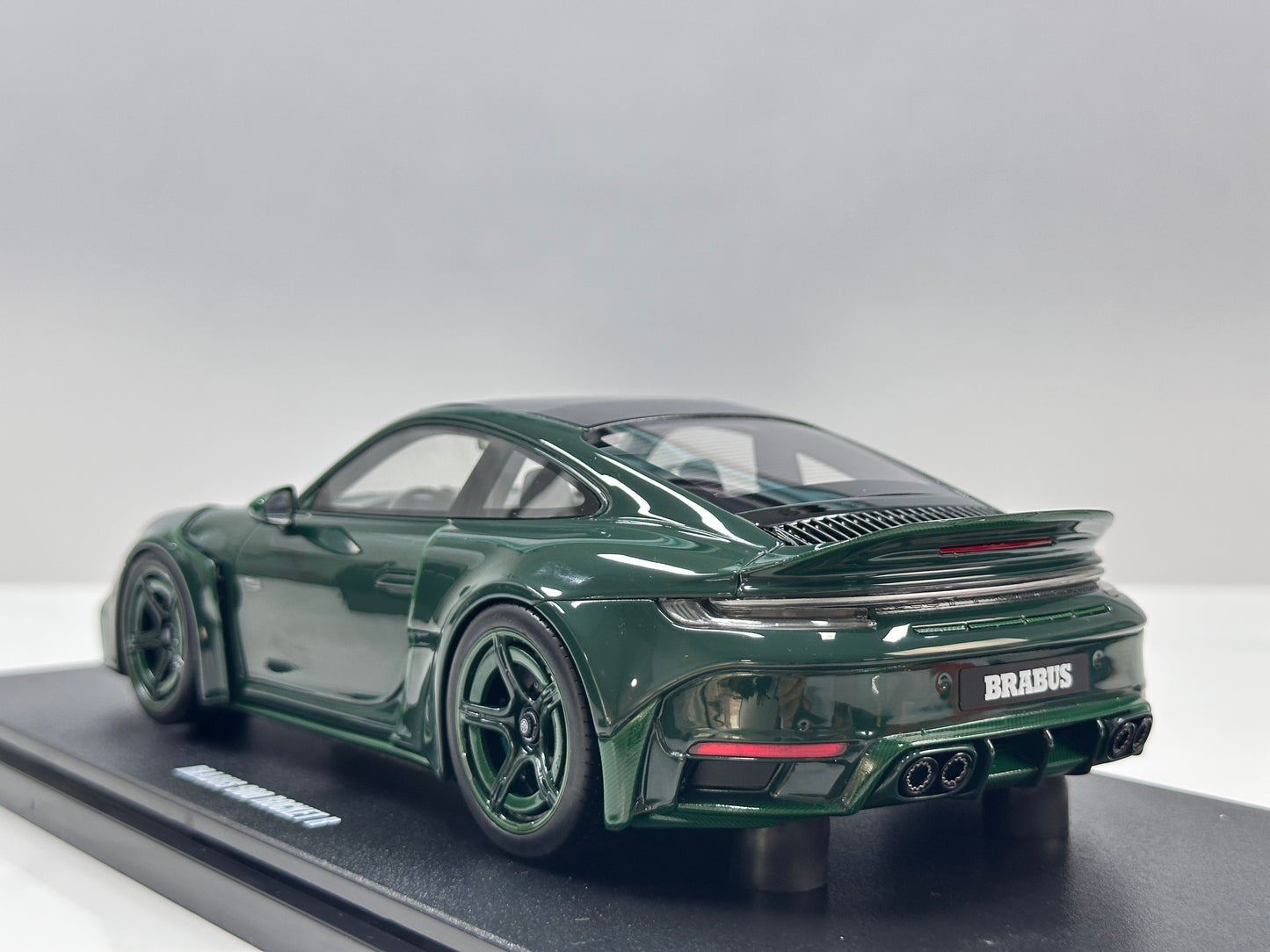 GT Spirit 1/18 Brabus 900 Rocket Green GT959