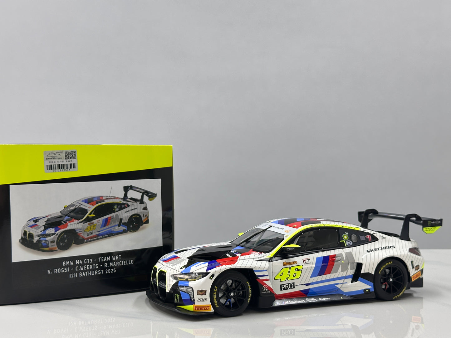 MINICHAMPS 1/18 BMW M4 GT3 TEAM WRT 12H BATHURST 2025 White Livery 110252046