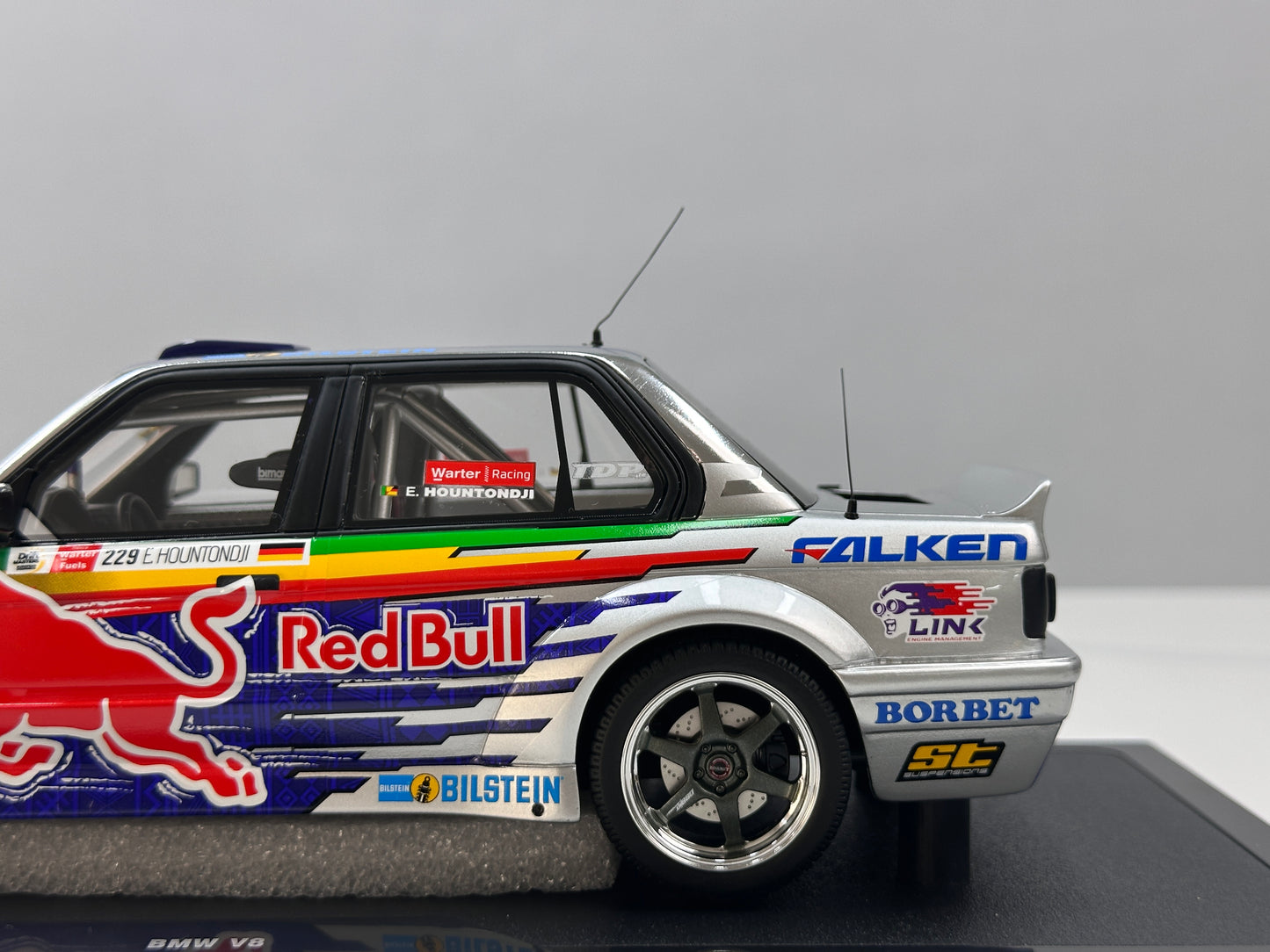 OTTO 1/18 BMW E30 V8 DRIFT Purple Livery OT486