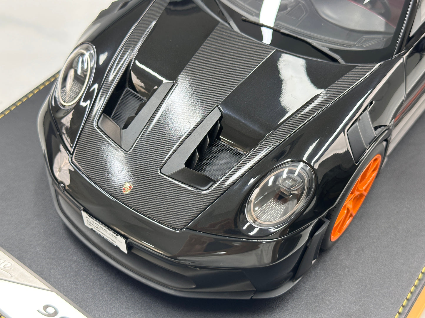 IVY 1/12 Porsche 992 GT3 RS, Black with Orange Wheels IVY243