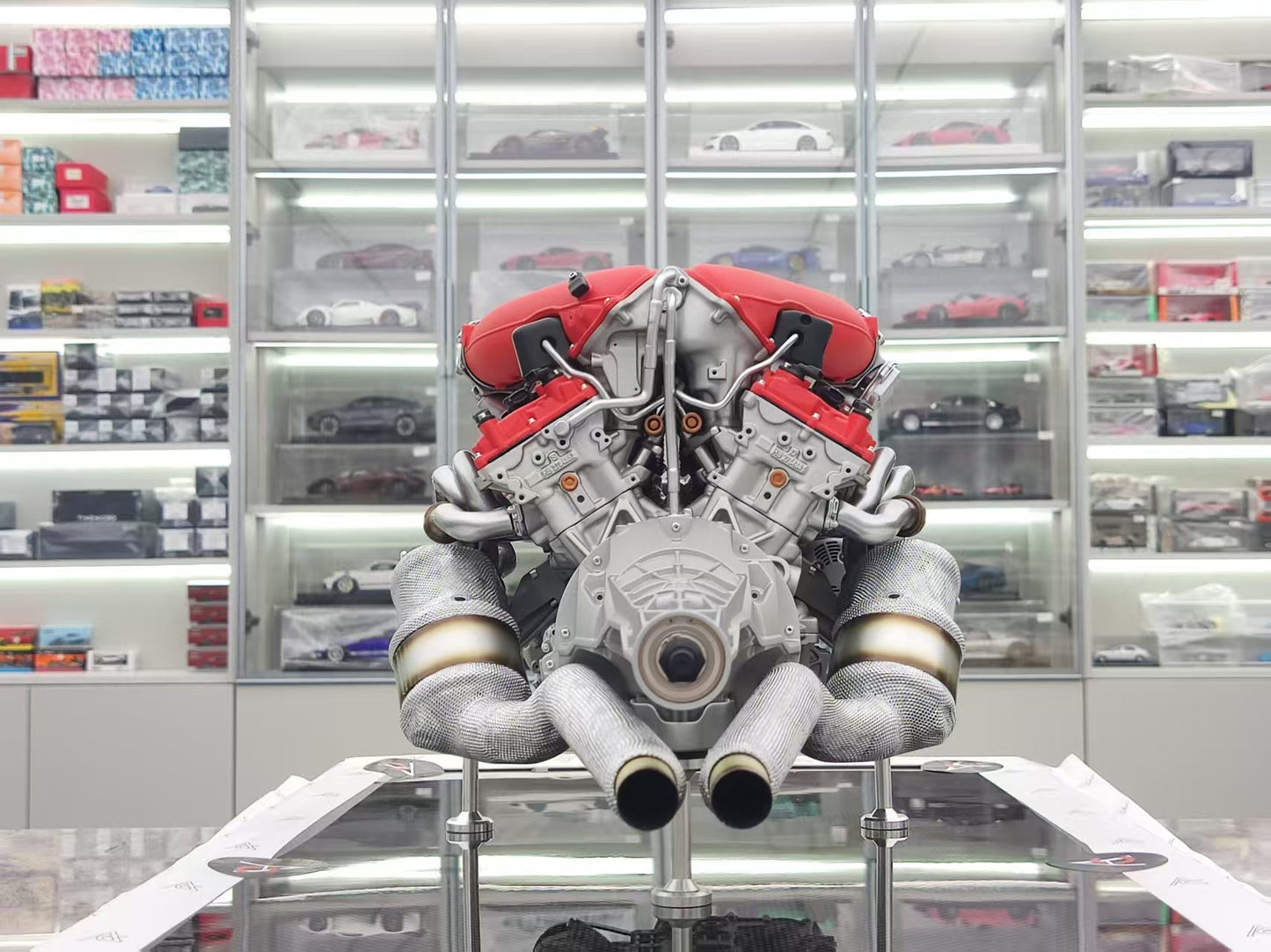 Amalgam 1/4 Ferrari 12CILINDRI V12 F140HD Engine and Gearbox M6325-SC1-16