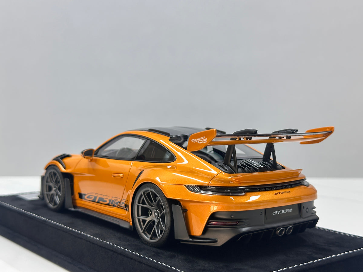 HH Model 1/18 Porsche 992 GT3 RS Volcano Orange HH729