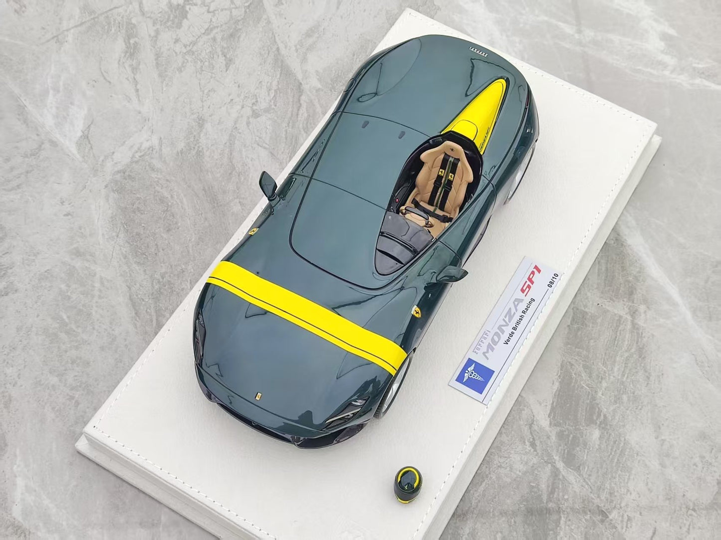 HERMES COLLECTION 1/18 Ferrari Monza SP1 British Green and Yellow Stripes HC008
