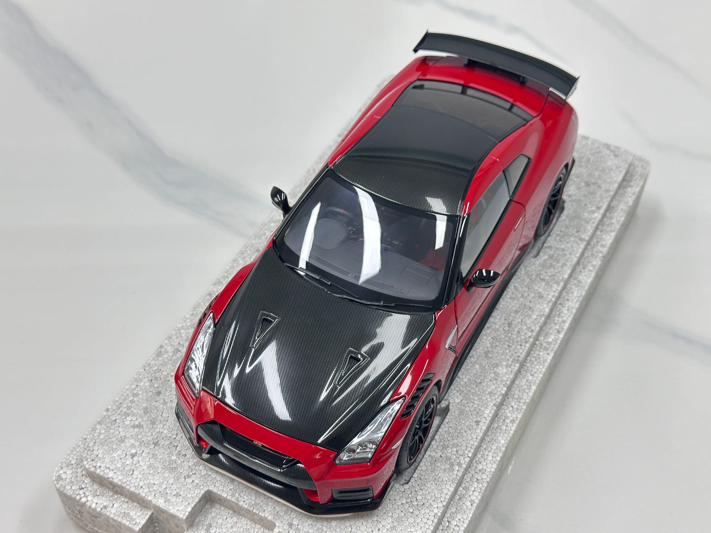 MOTORHELIX 1/18 Nissan GT-R NISMO (R35) Special Edition 2022 Vibrant Red MH367