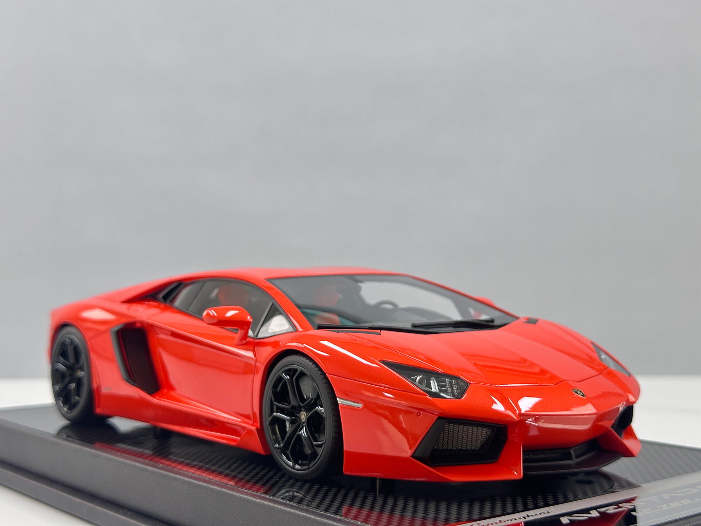 VMB 1/18 Lamborghini Aventador LP700-4 Orange VMB063